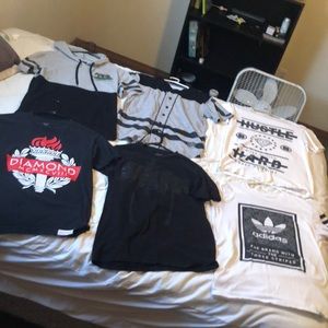 Size Small T-shirts (New)